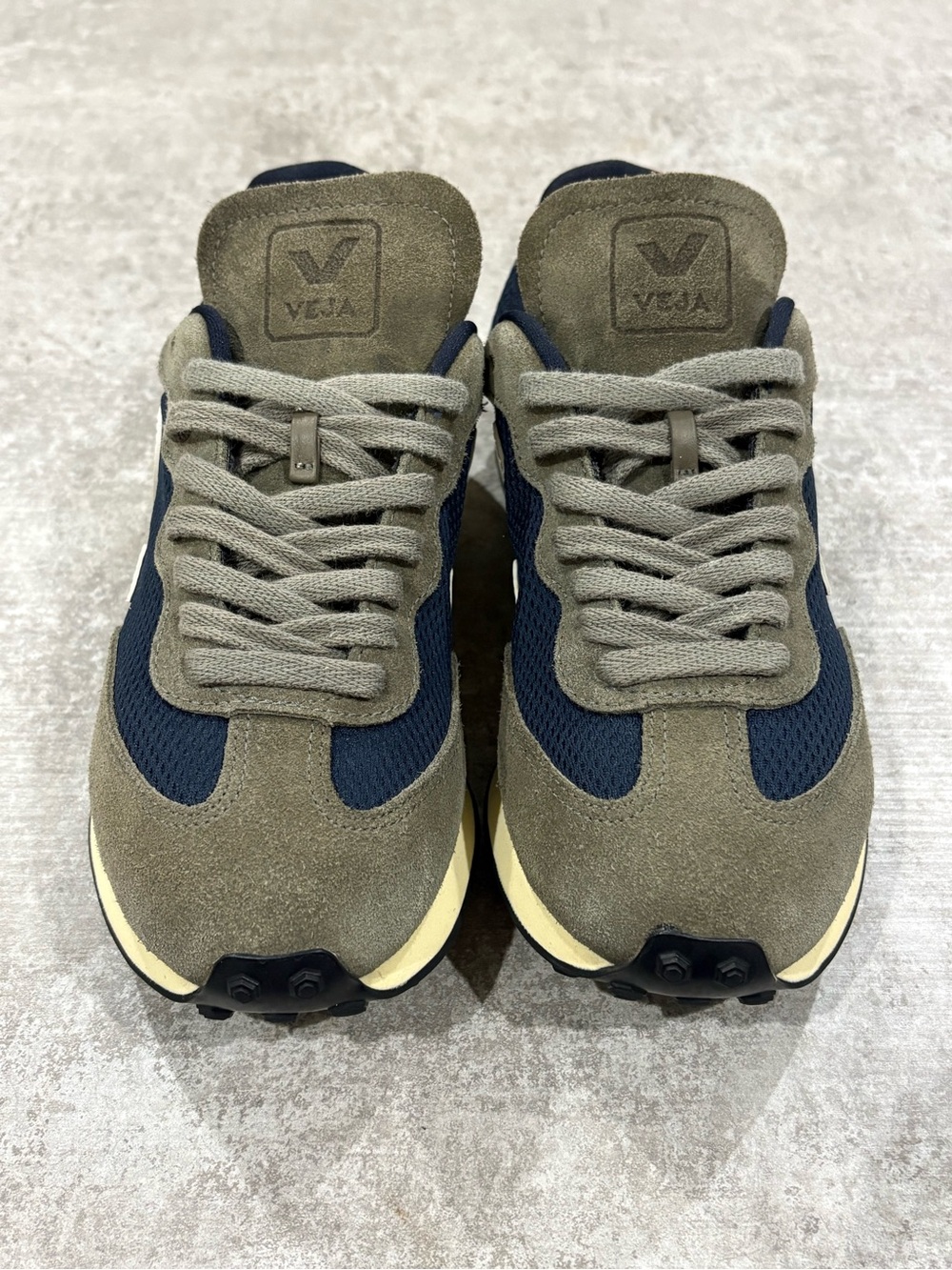 Veja Rio Branco Sneaker - Picture 10 of 14